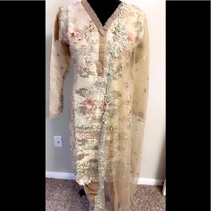 Indian shalwar kurta